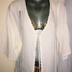 WHITE HANDMADE COVERUP